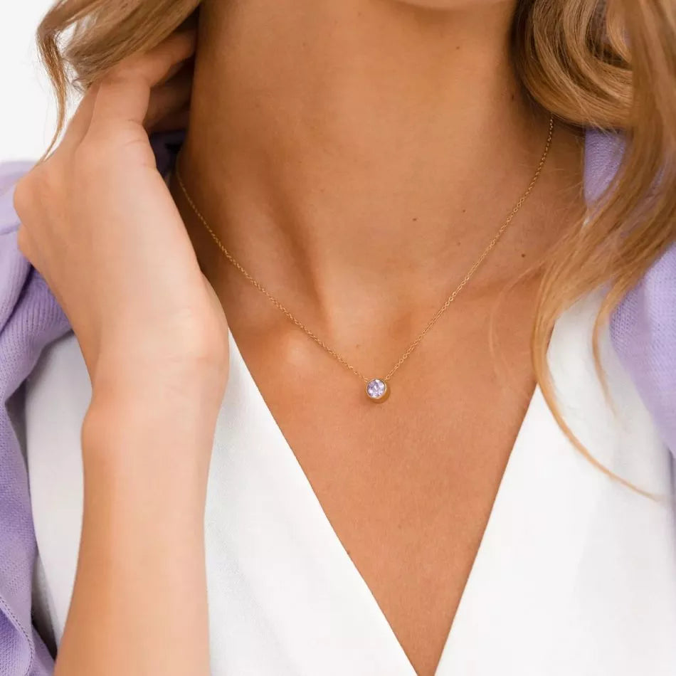 Collar de piedra natal