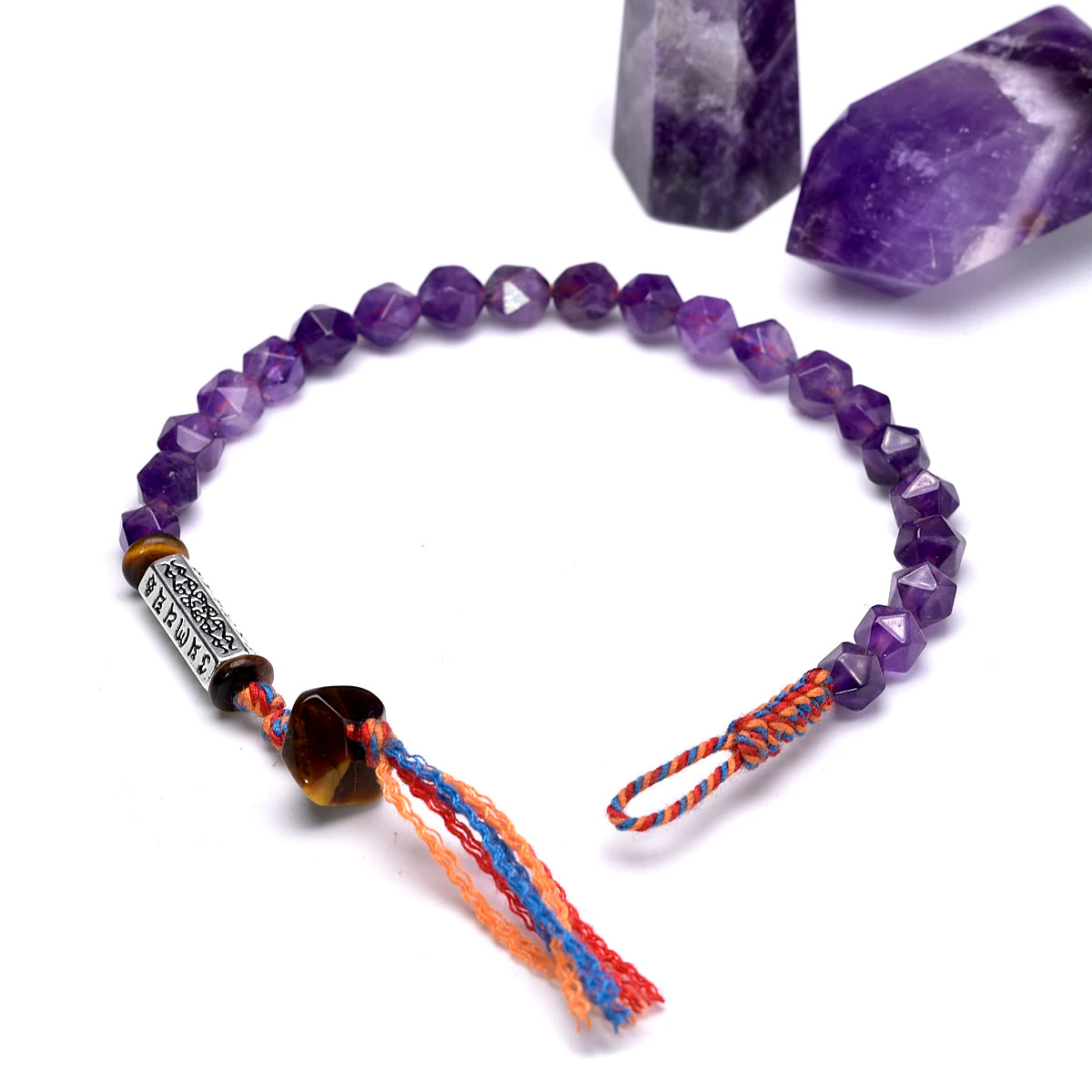 Tibetisches Om-Armband aus Amethyst