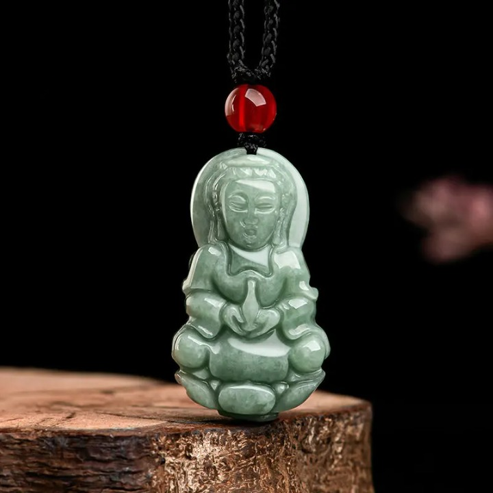 Amulette Bouddha en Jade Vert