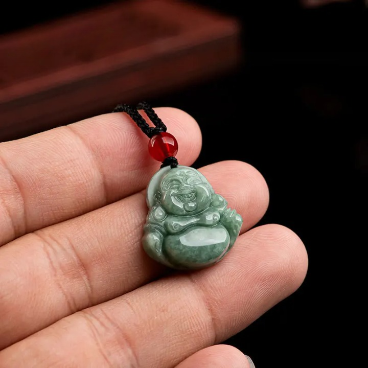 Grünes Jade-Buddha-Amulett