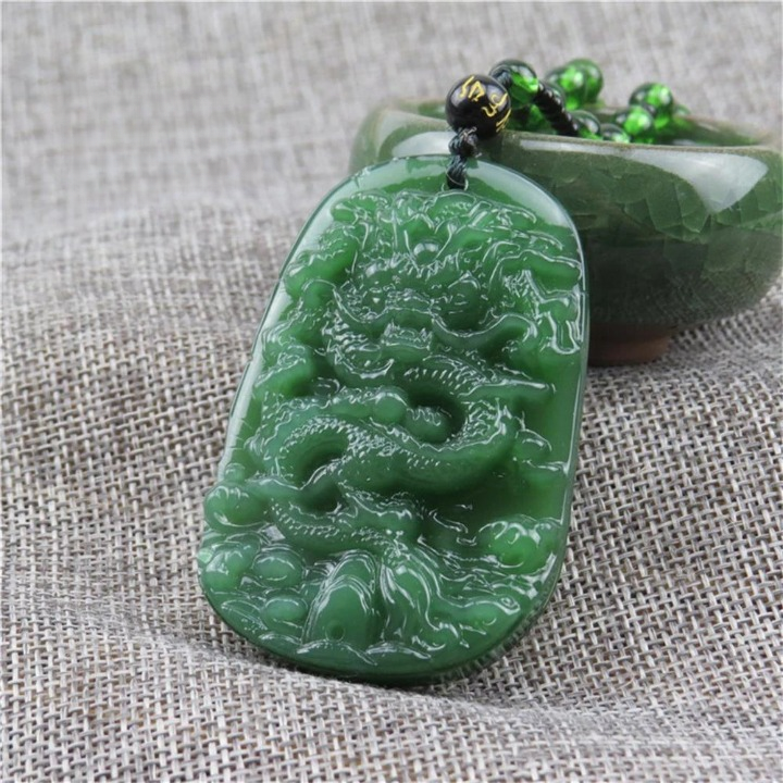 Jade-Drachen-Anhänger