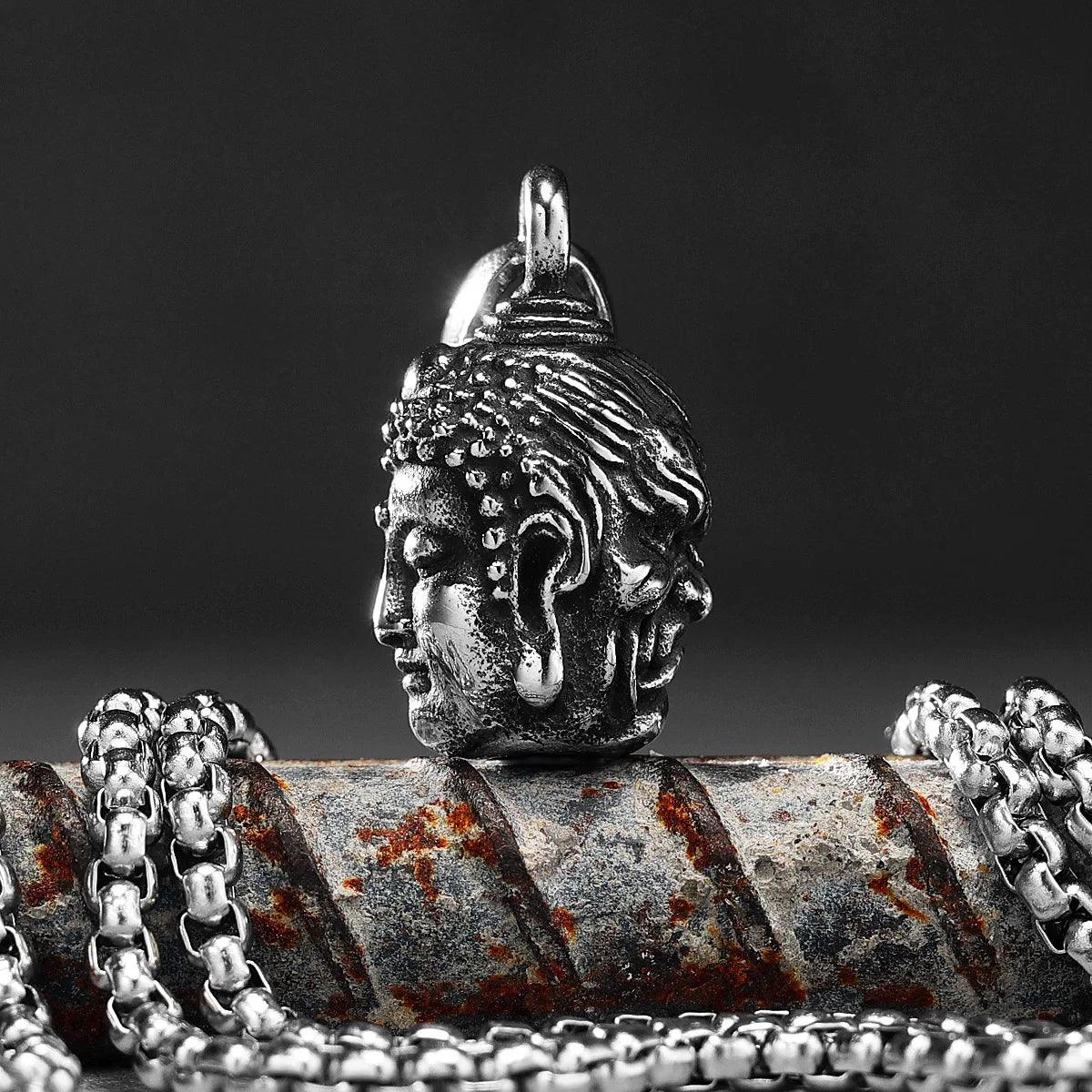 Anhänger mit Dämonen-Buddha-Gesicht