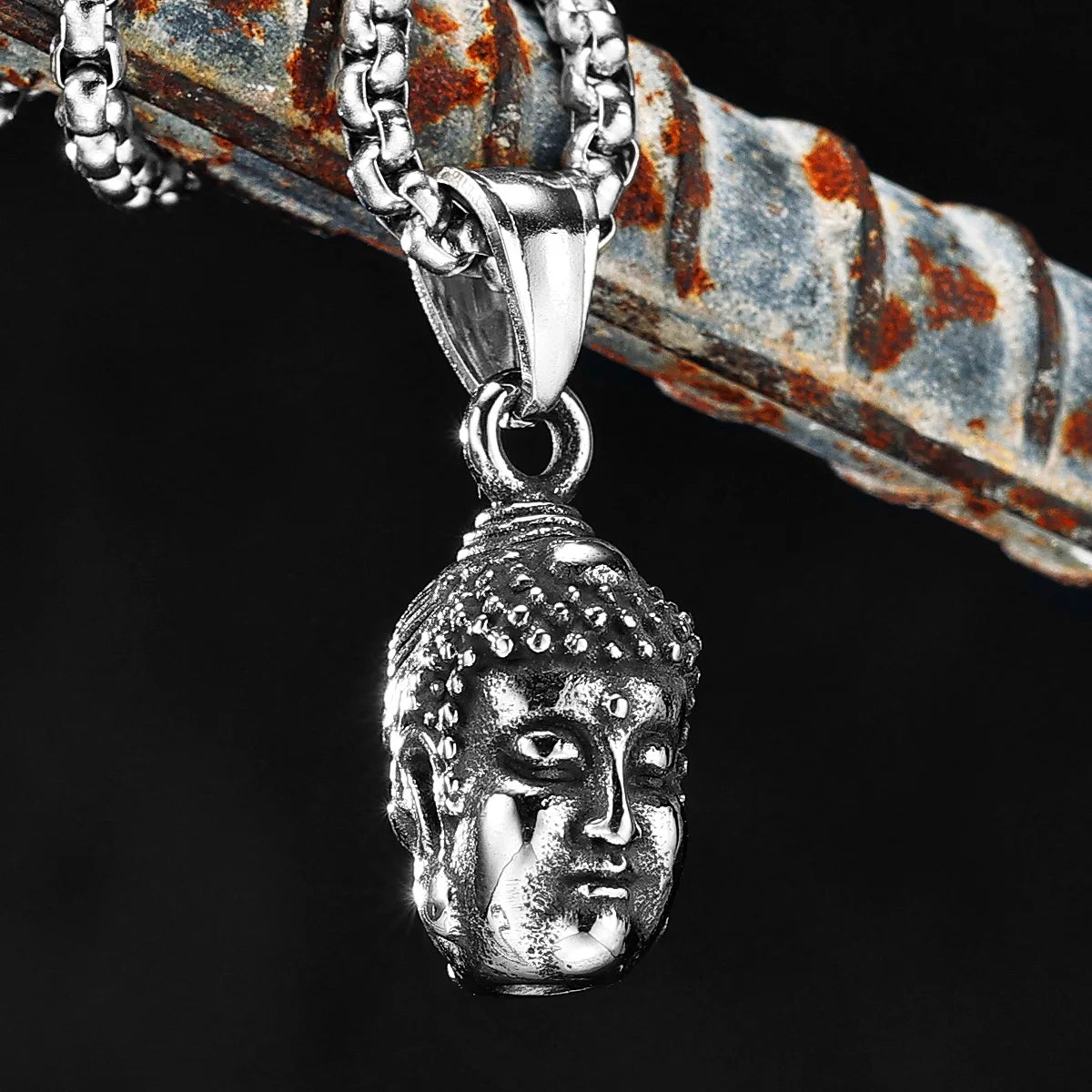 Anhänger mit Dämonen-Buddha-Gesicht