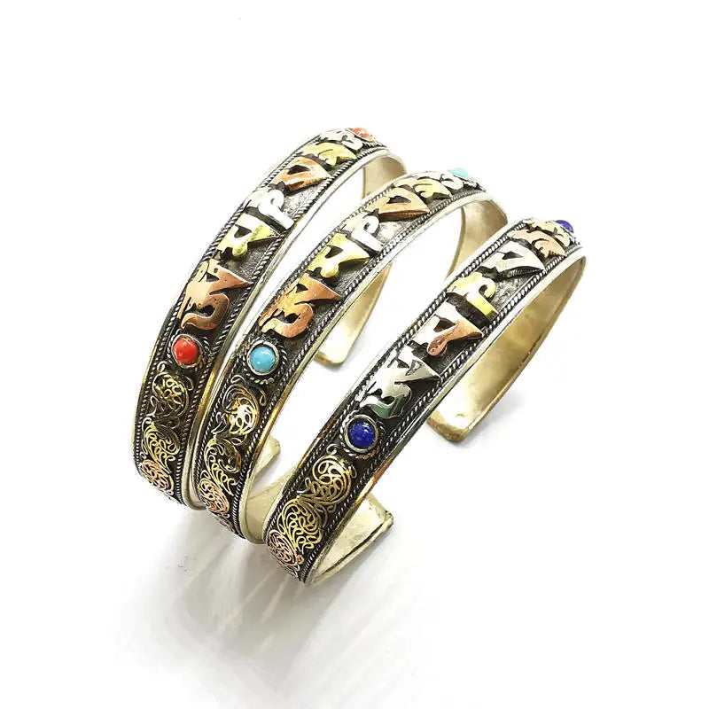 Tibetisches Mantra-Manschettenarmband