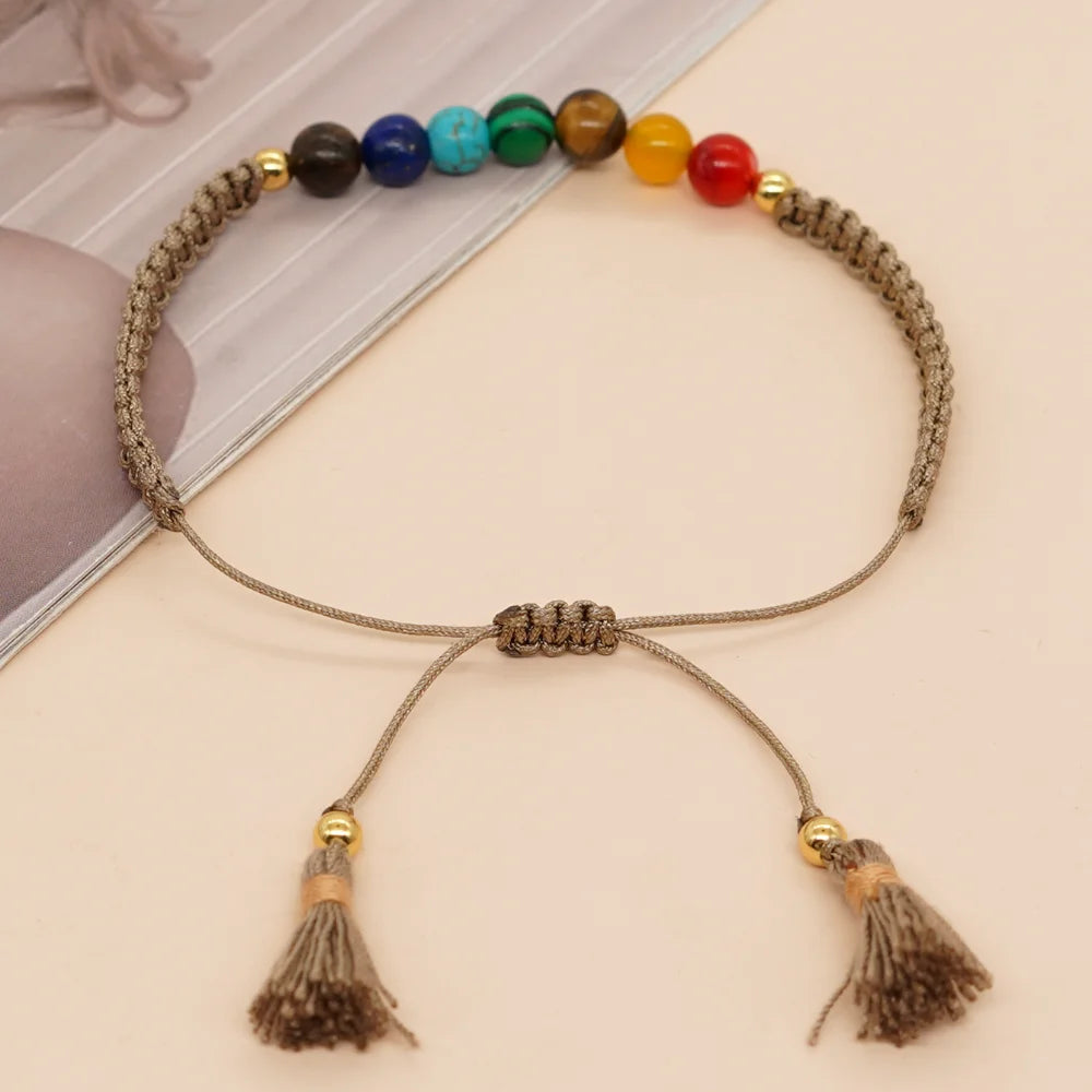 Armband mit 7 geflochtenen Chakren