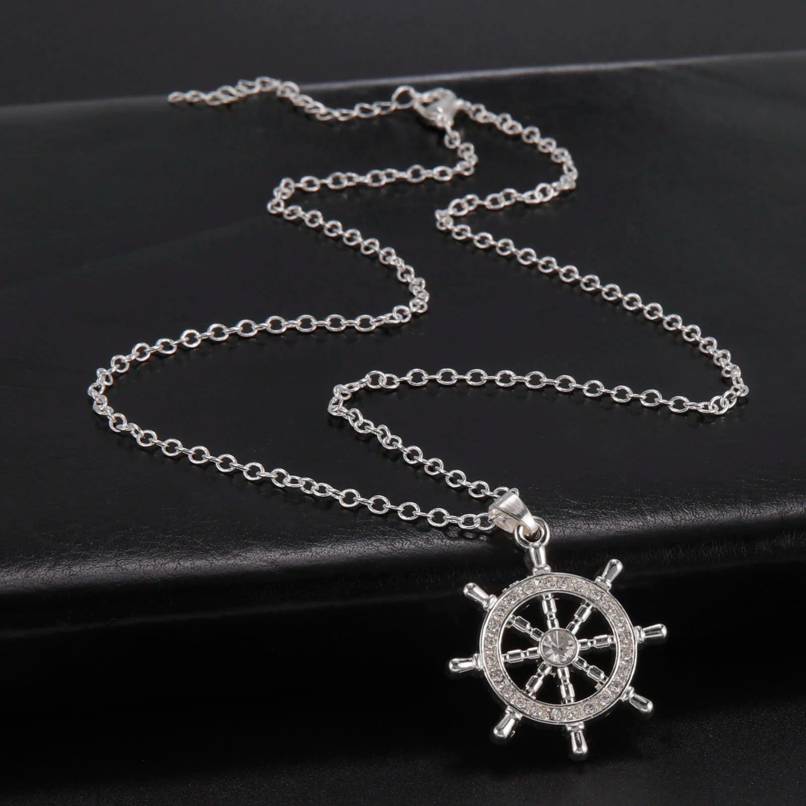 Pendentif Bouddhiste Gouvernail