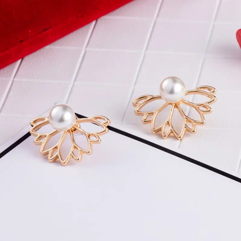 Boucles d’oreilles fleur de lotus Perle
