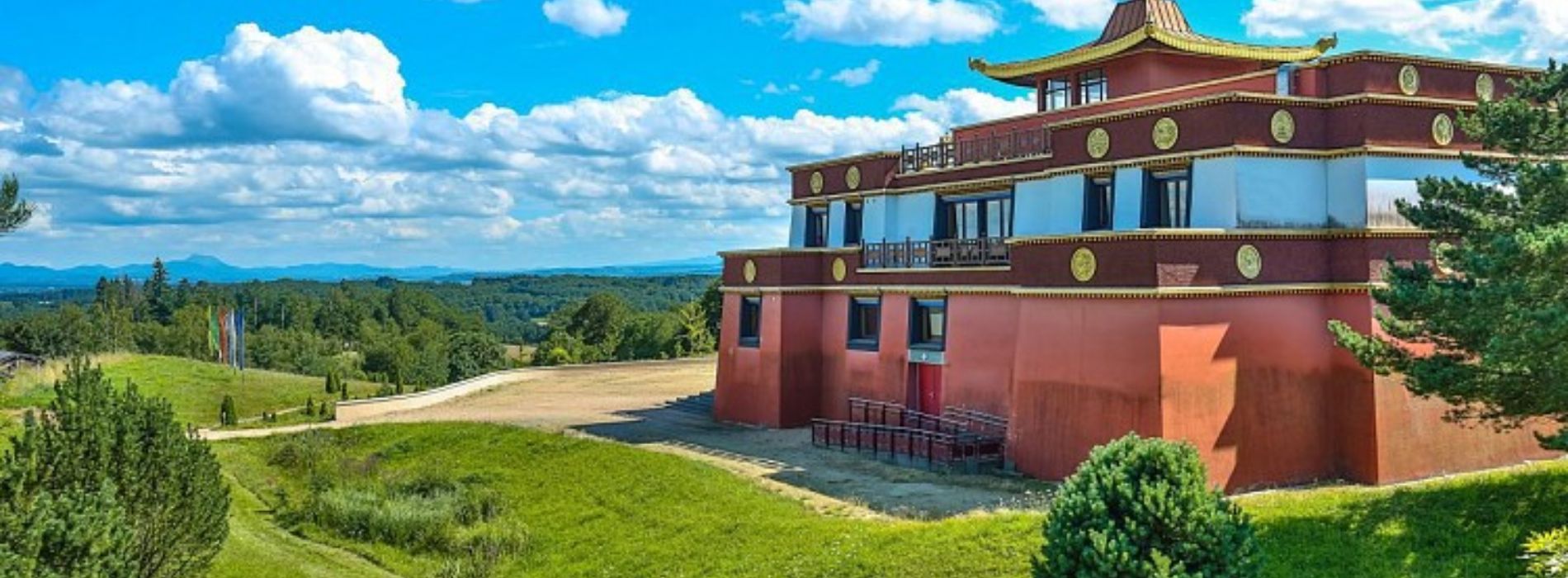 Temple Bouddhiste Biollet Image