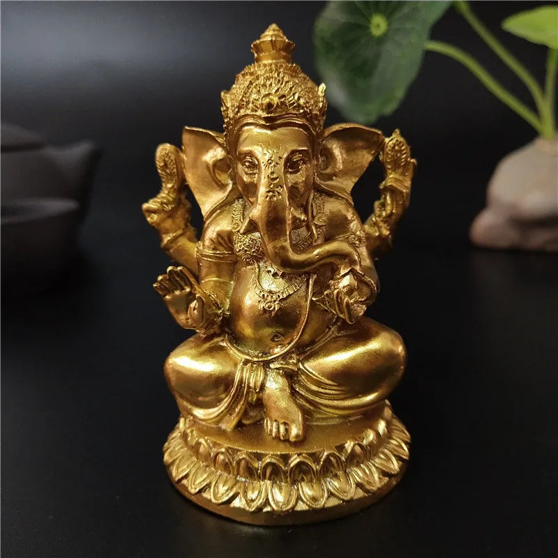 Statuette de Ganesh Assis sur Lotus