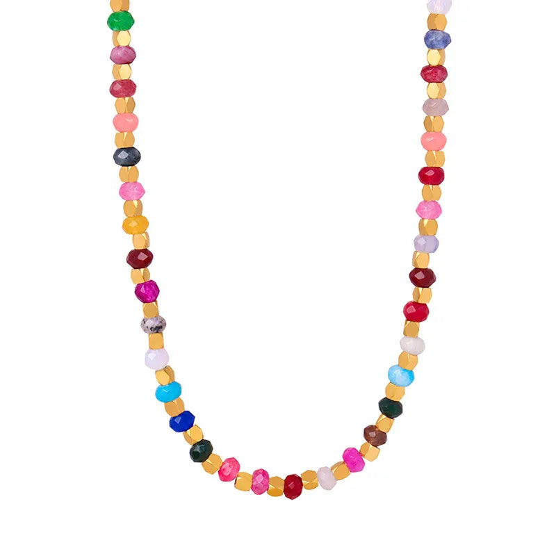 Mehrfarbige Halskette mit feinem Stein